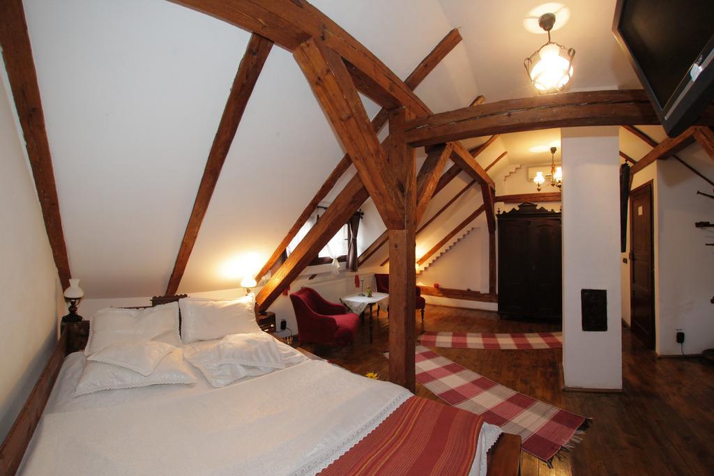 Hotel Casa Baroca Sighişoara Zimmer foto